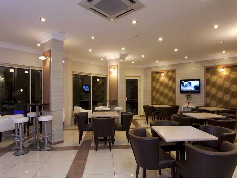 Remi Hotel Αλάνια Εξωτερικό φωτογραφία