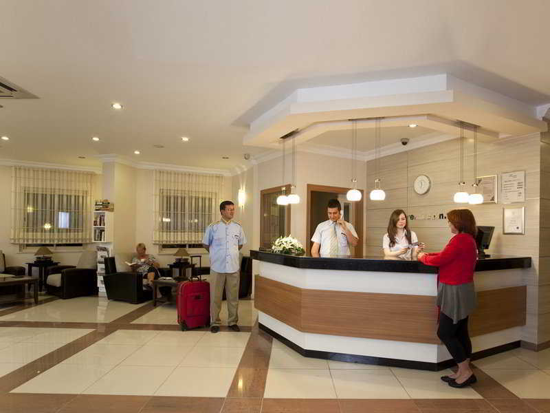 Remi Hotel Αλάνια Εξωτερικό φωτογραφία